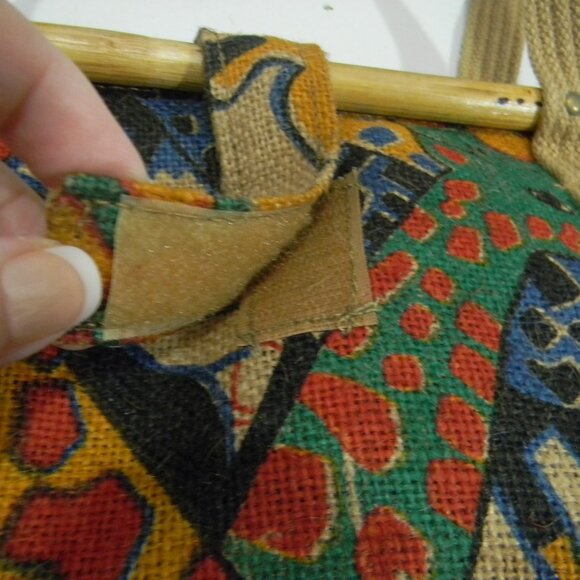 African Giraffe Print Purse w Bamboo Closure NOS Vintage Red Green Yellow - Picture 6 of 7